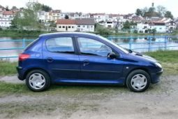 Peugeot 206 XR 1.1 rok 2003 -72tkm-serviska-KLIMA