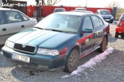 Škoda Octavia 1,6i GLX