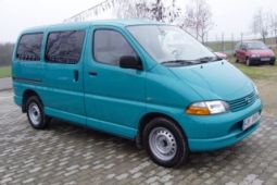 TOYOTA HIACE